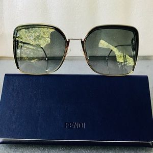 Fendi Oversized Square Sunglasses